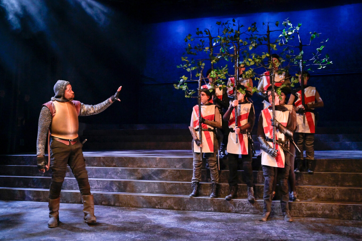 Review 'Macbeth' sequel 'Dunsinane' shows slog of war, and that's