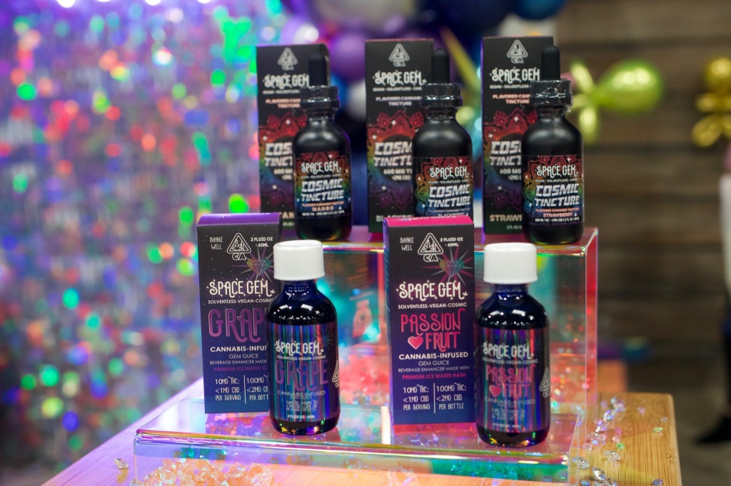 Space Gem juice and tincture Hall of Flowers 2032