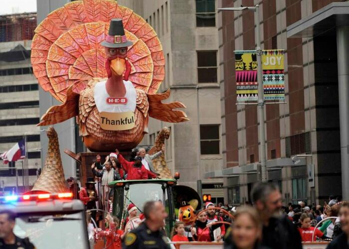 Şükran Günü TV Şovları: “Bir Charlie Brown Şükran Günü”, “Houston Parade” ve daha fazlası