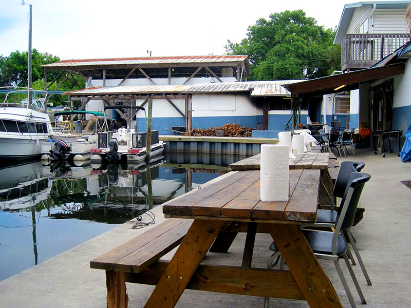 the-frezzer-bar-Homosassa-1a
