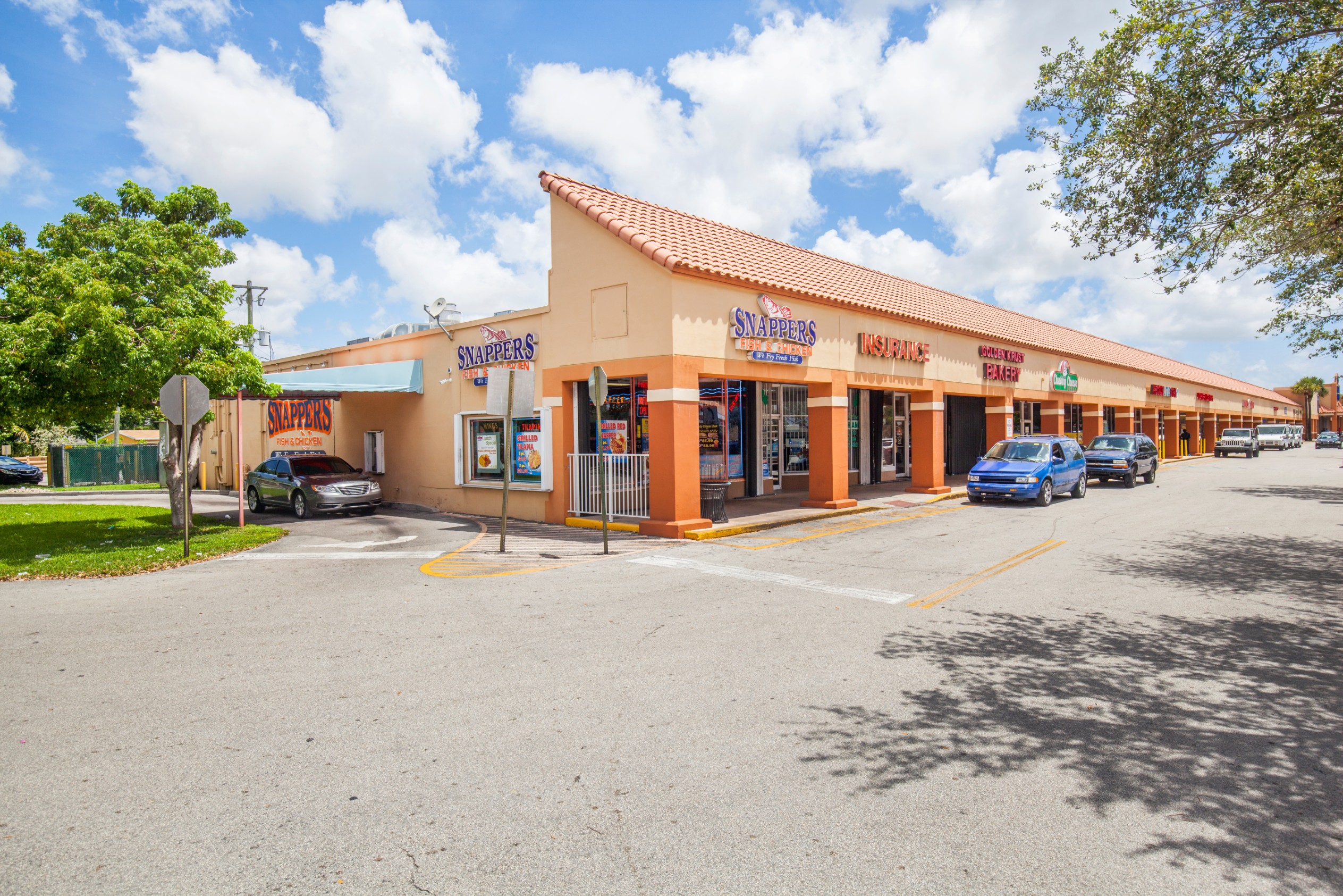 Miami Gardens Shopping Center Miami Gardens, FL