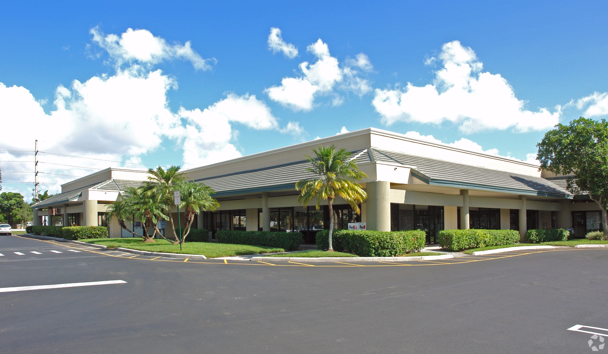 Pine Plaza Sunrise, FL