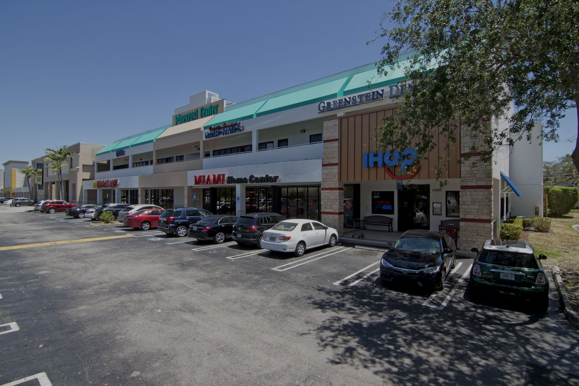 Pinecrest Center Miami, FL