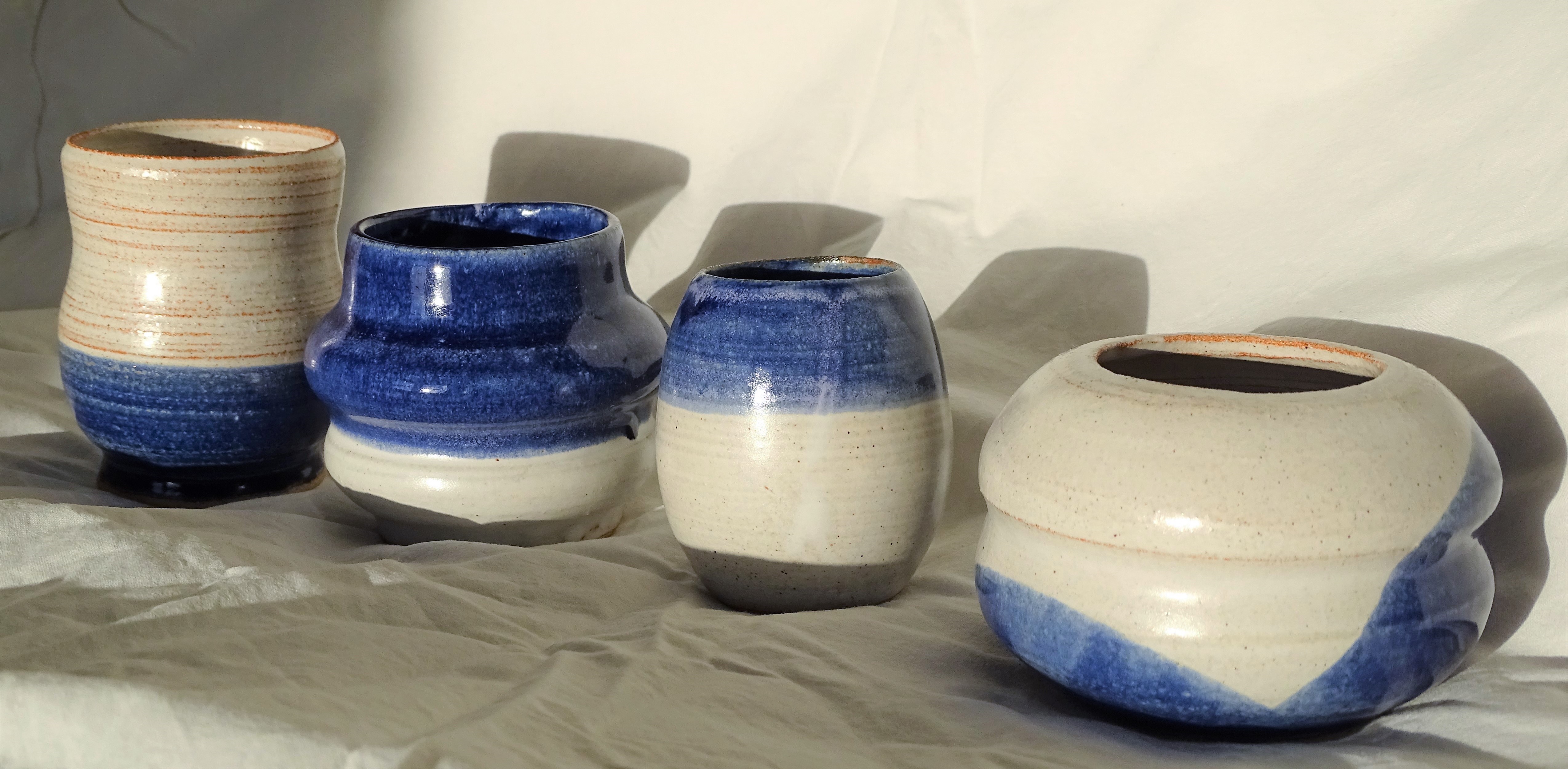 picture of blue and white chubby pots
