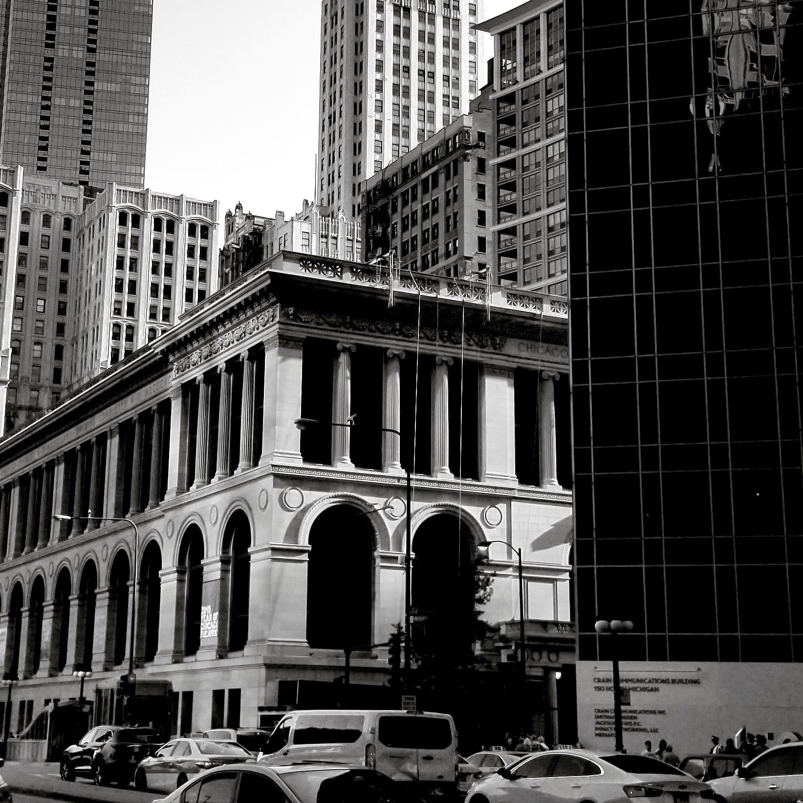Street view photo of the Chicago Cultural Center