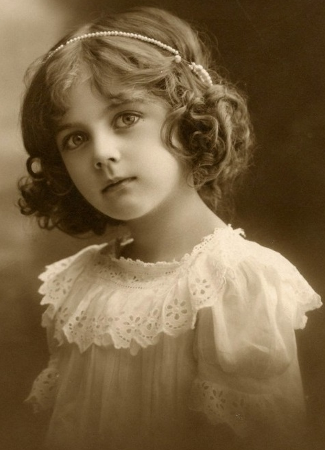 Pretty-Antique-Child