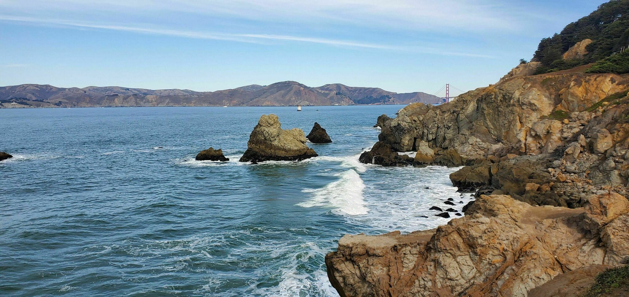 View of Golden Gate Bridge from hiking trail