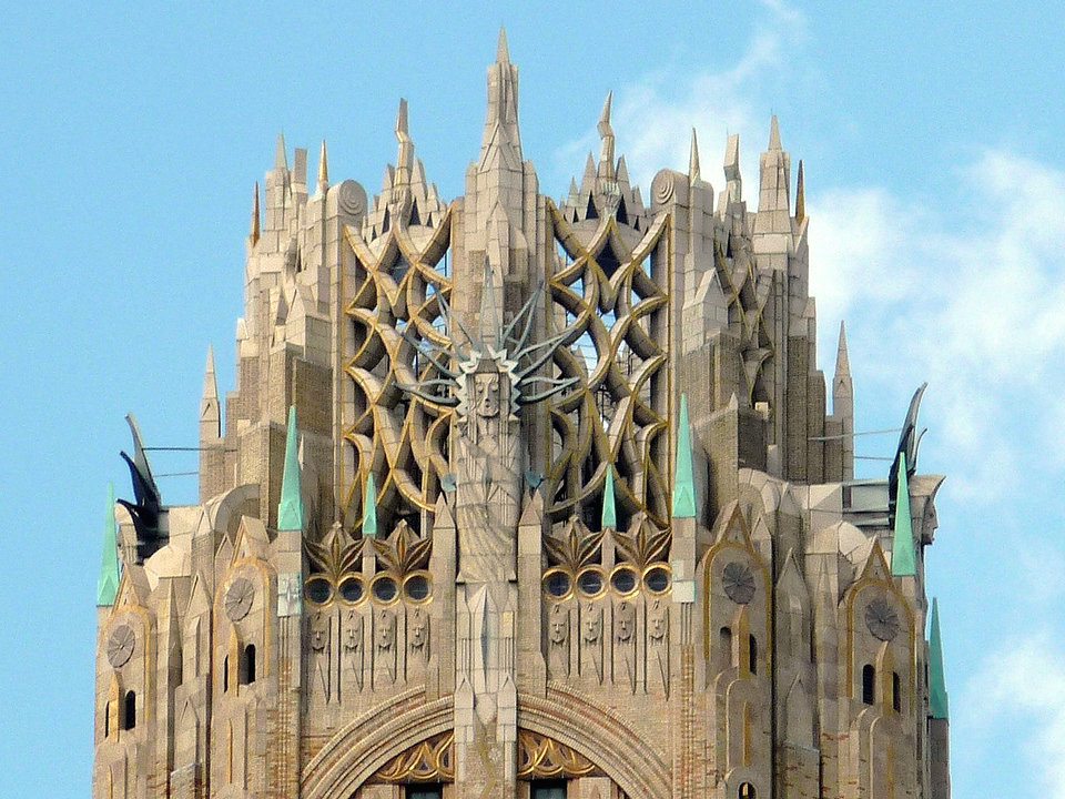 Art deco inpired building