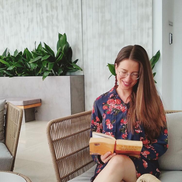 Buchclub Bild Spaß beim Lesen in der Gruppe!