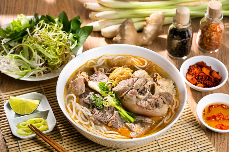bun-bo-hue-vietnamese-spicy-beef-noodle-soup