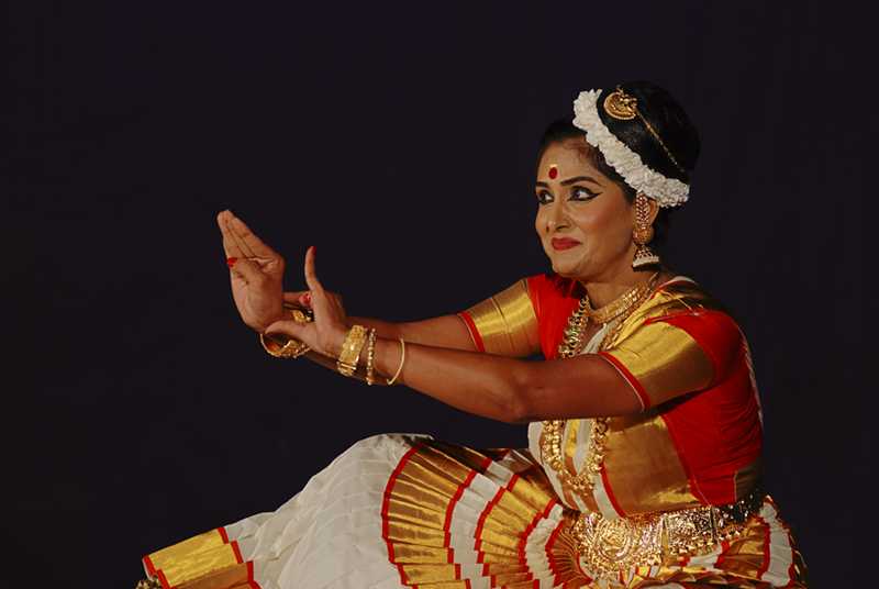 Mohiniattam pose by Dancers