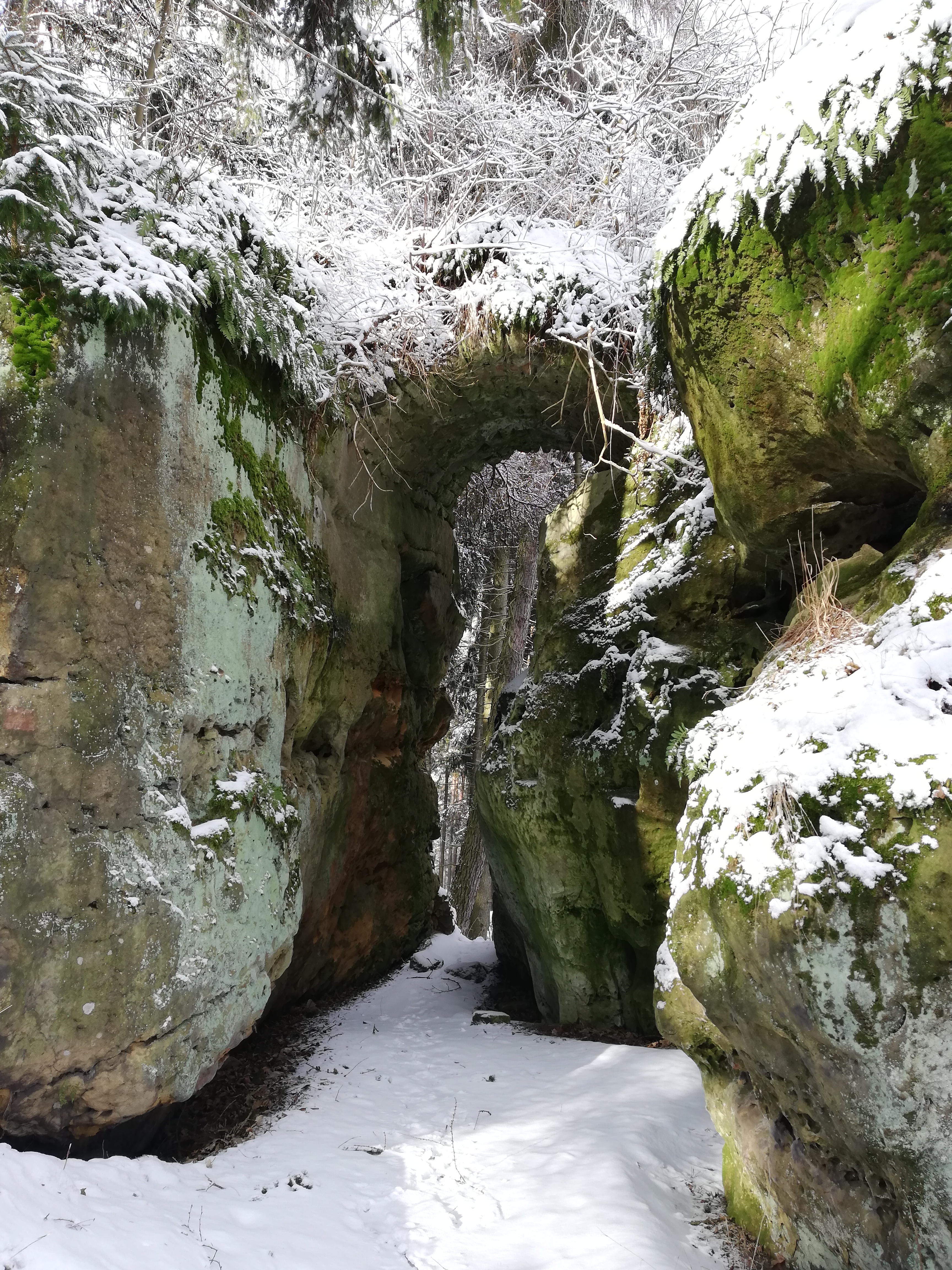 Rock formation near Adršpach castle ruins