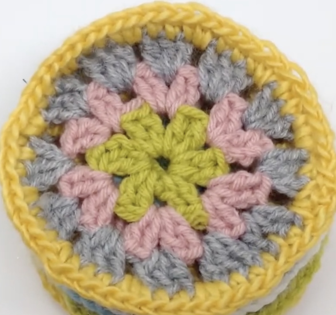 Circle Granny Square