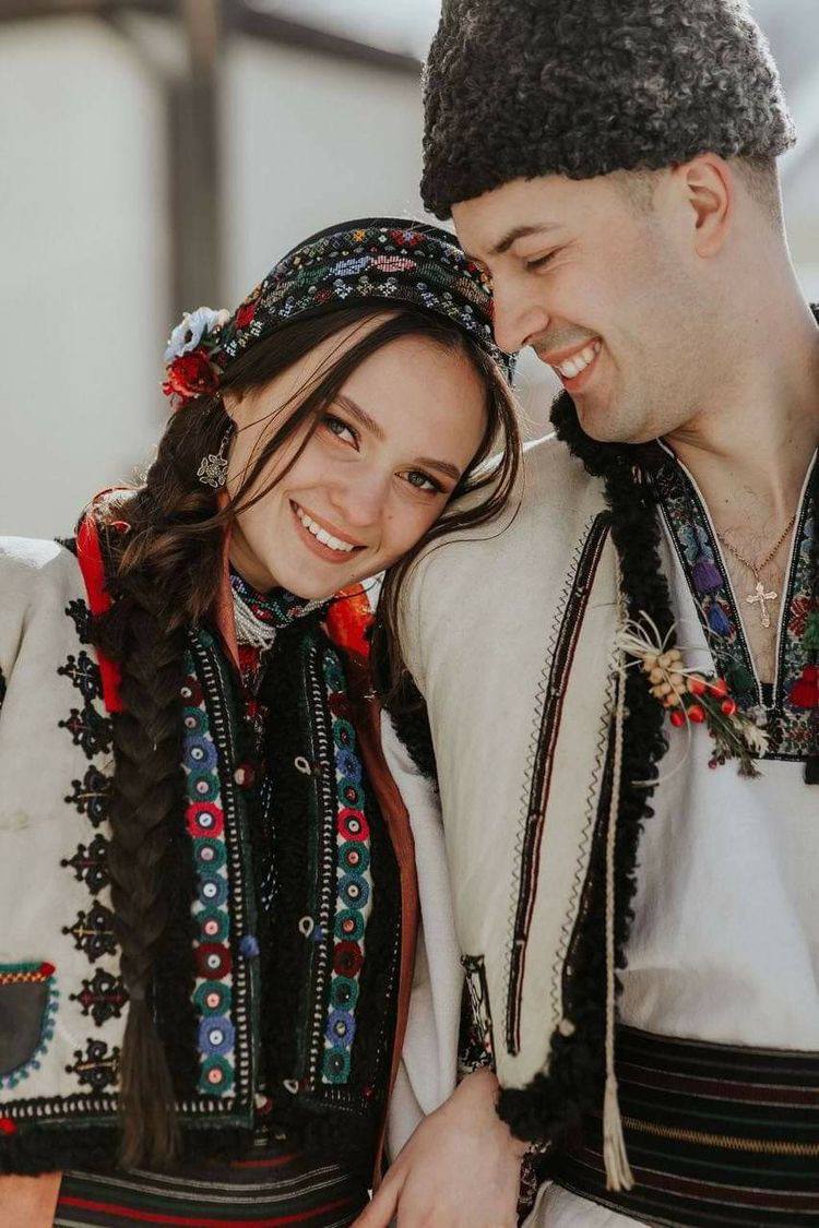 Ukrainians wearing Vyshyvankas