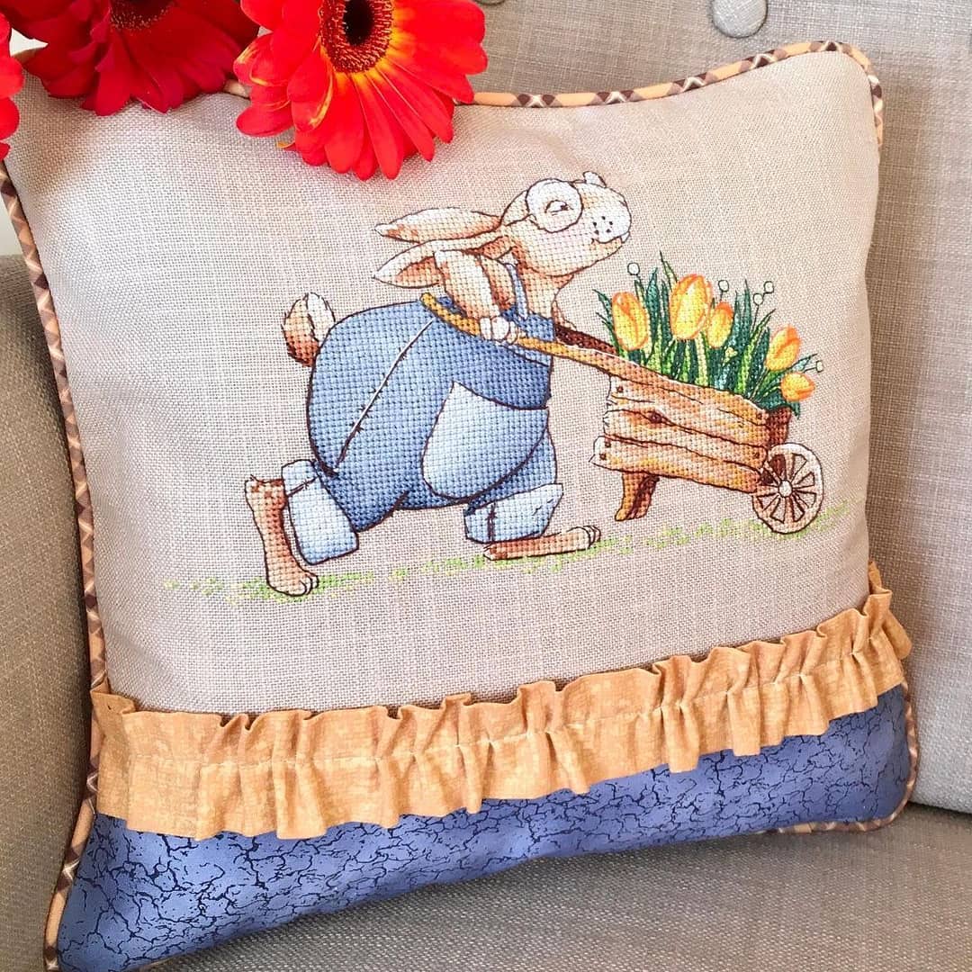 Pillow with CrossStitching