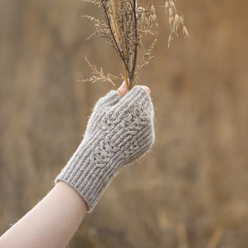 Dinkel Mittens by Simone Bechtold