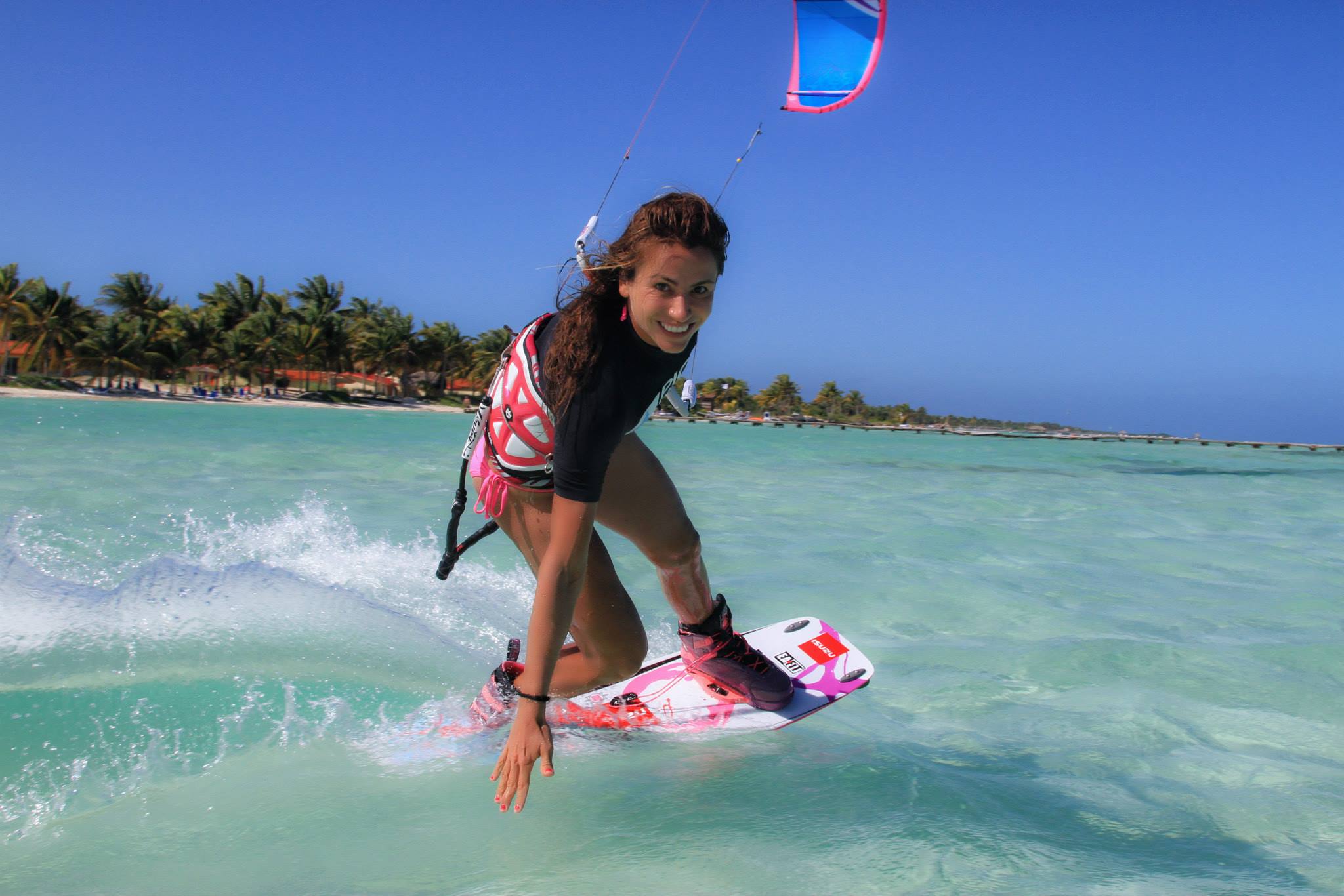 kiesurfing girl