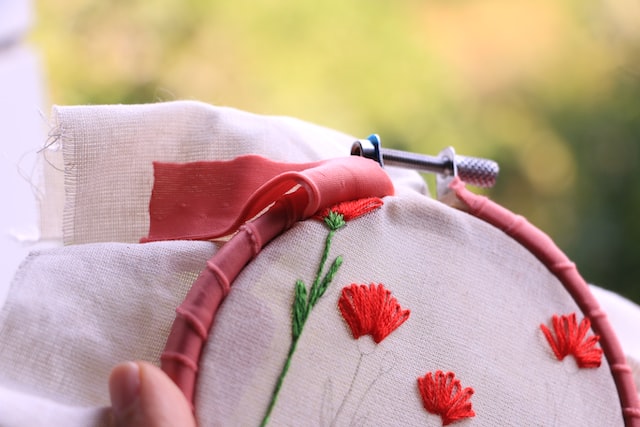 embroidery red flowers