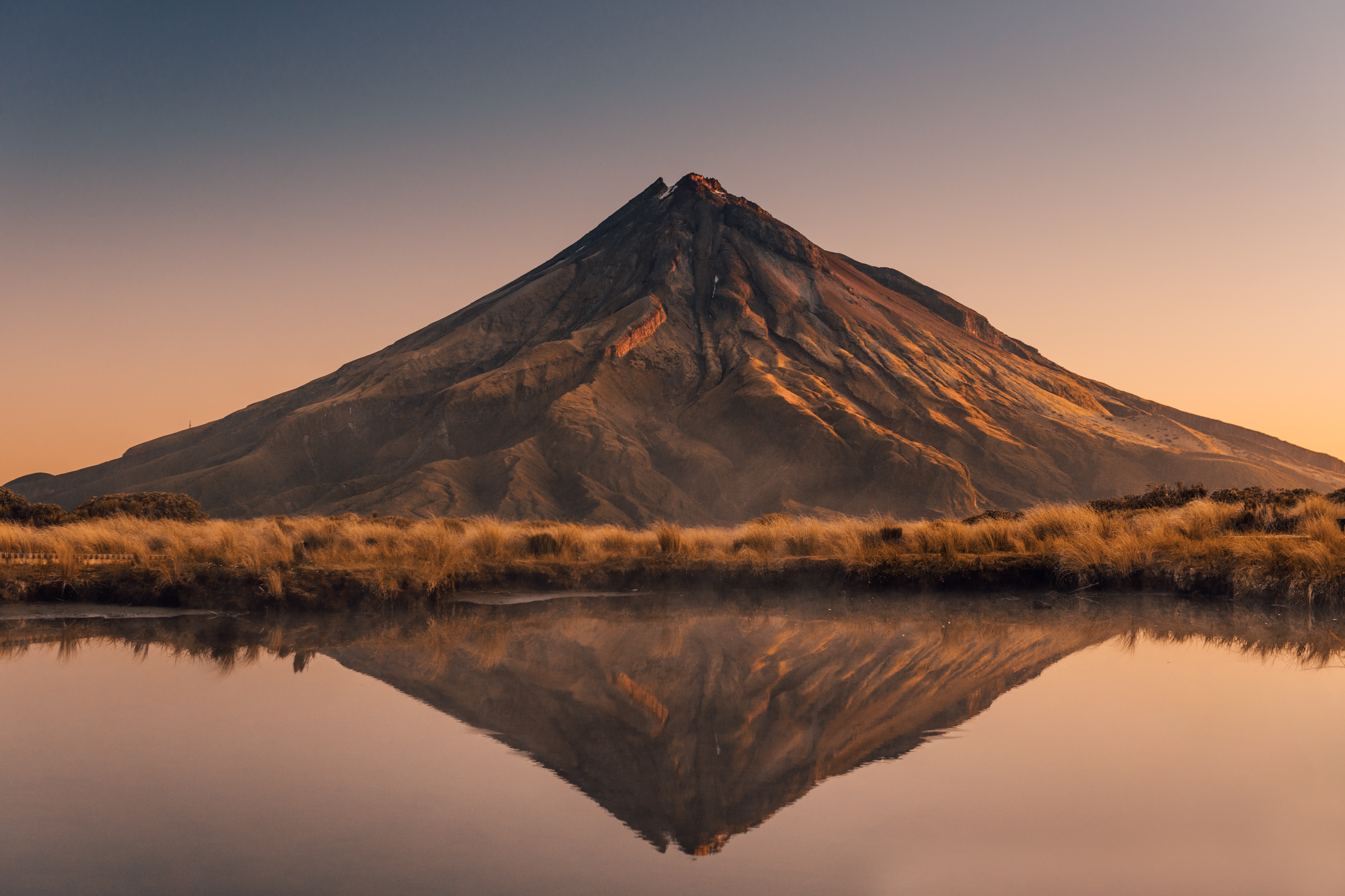 Photo of volcano by Divid Billing from Upsplash