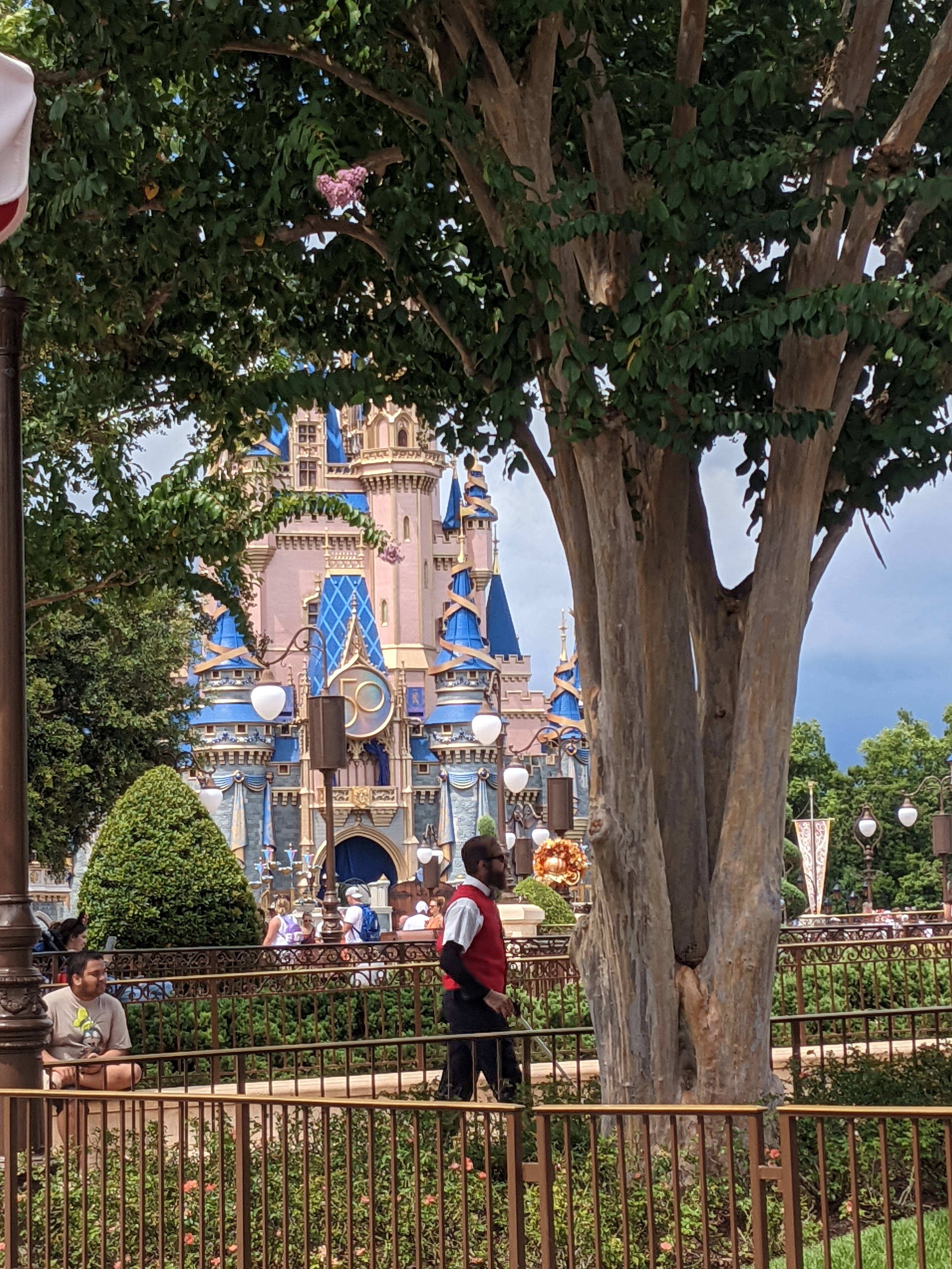 Image of Cinderella's castle in Walt Disney World