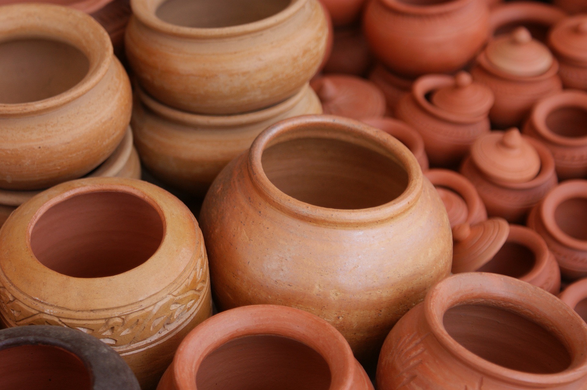 red clay pottery