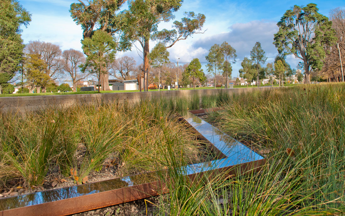 Edinburgh Gardens Raingarden by GHD Pty Ltd « Landscape Architecture  Platform | Landezine