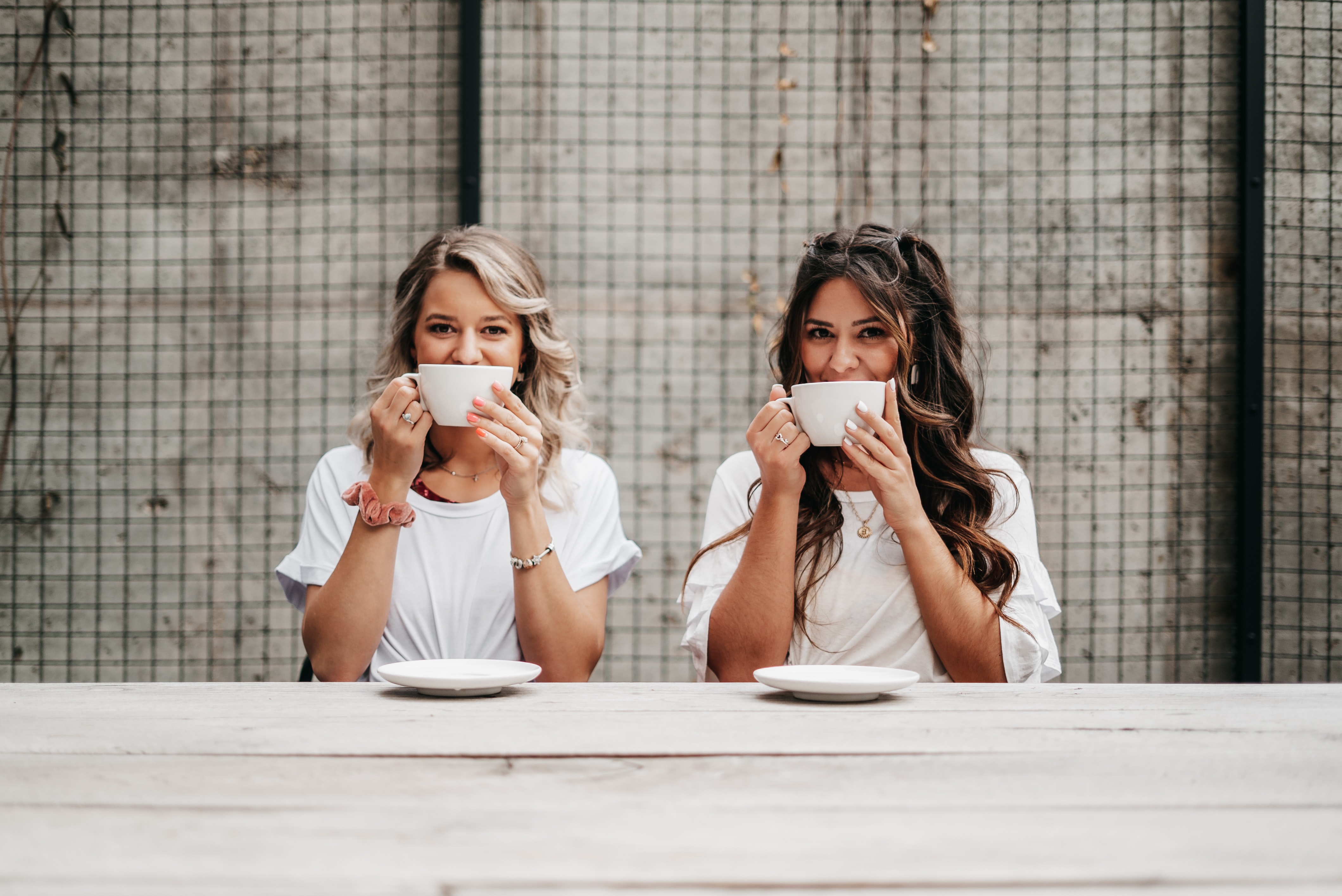 Women drinking coffee