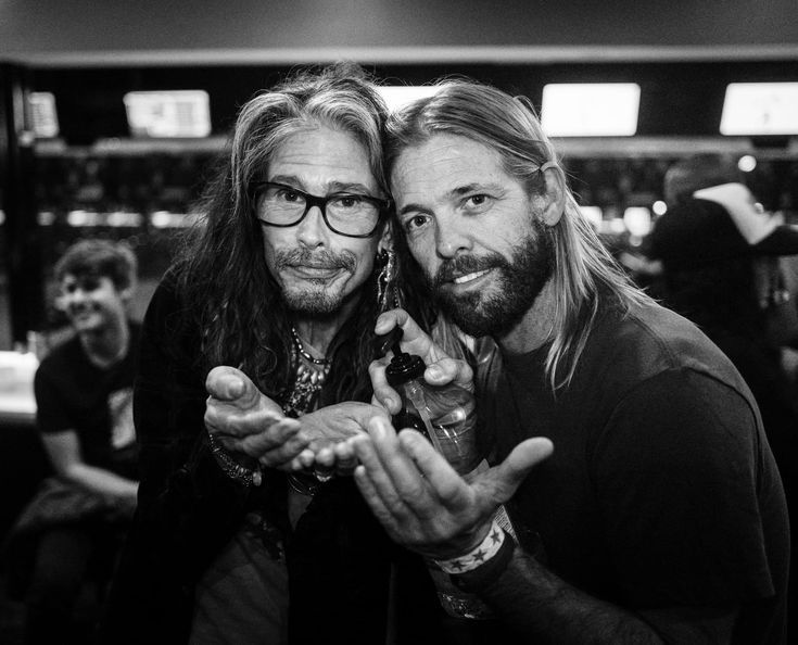 Taylor Hawkins and Steven Tyler