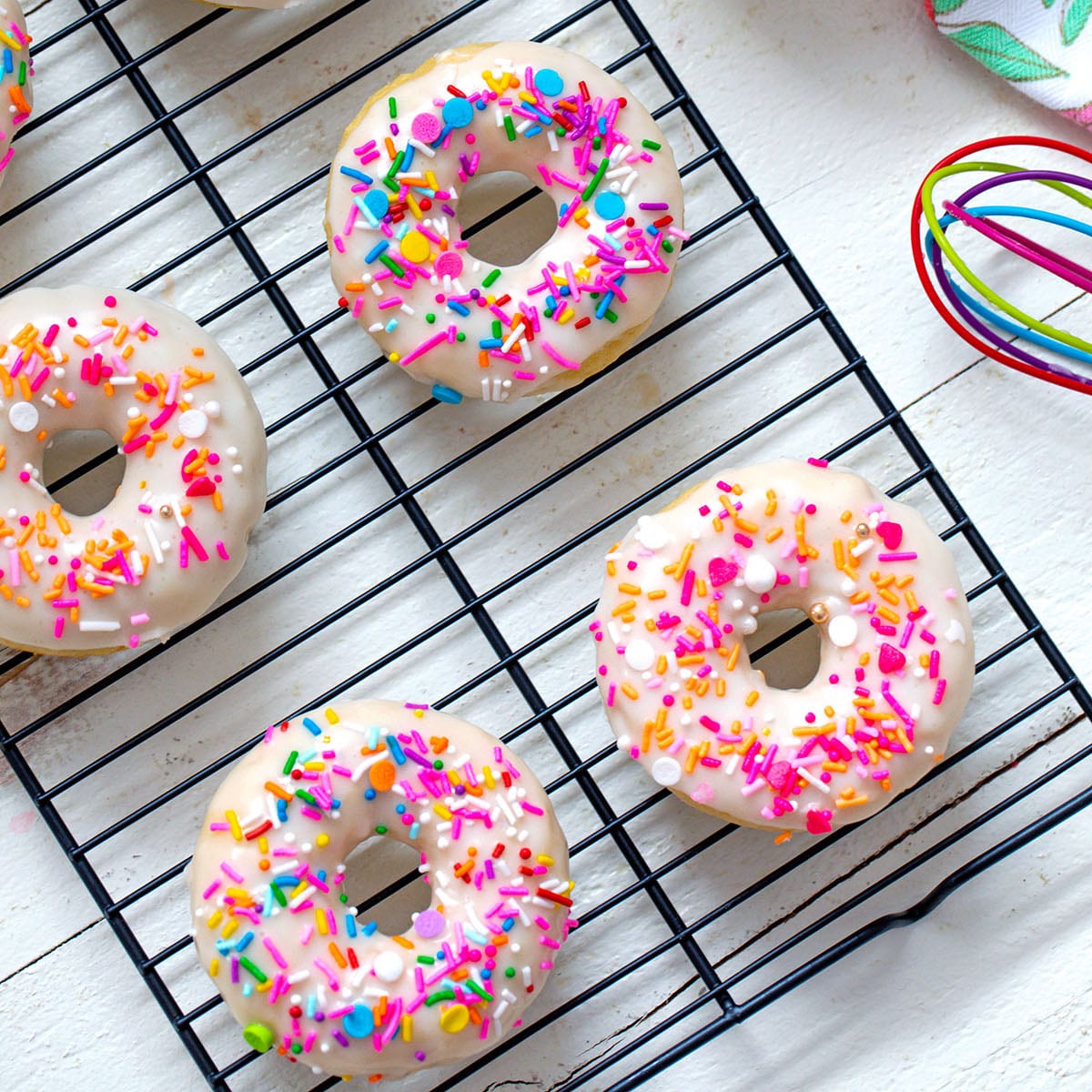 sprinkle doughnut
