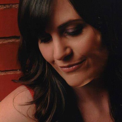 Joanne Thompson Singer / Songwriter