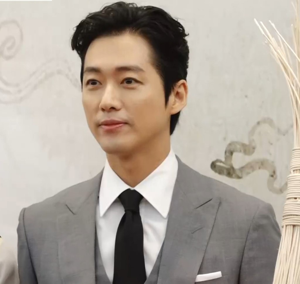 A photo of actor Namkoong Min at an event in January 2019