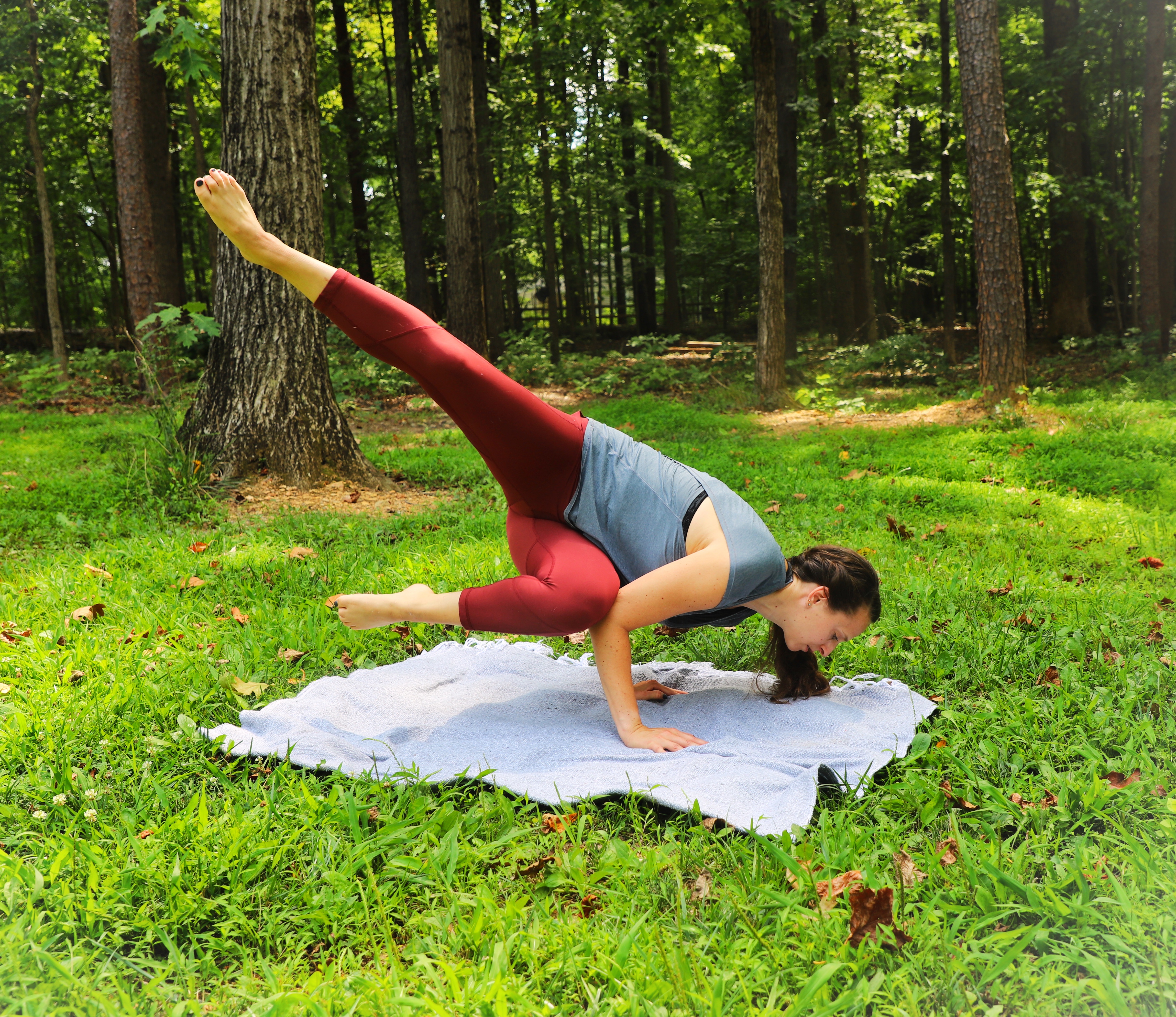 Yoga-flying splits variation