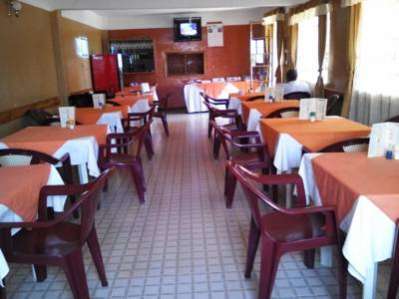 photo of a dining room