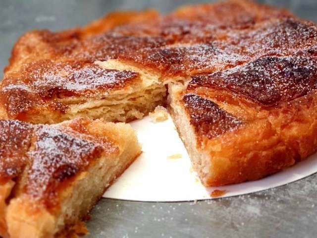 Kouign-amann cake