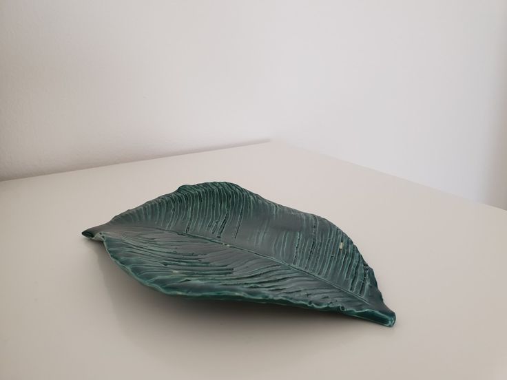 ceramic leaf