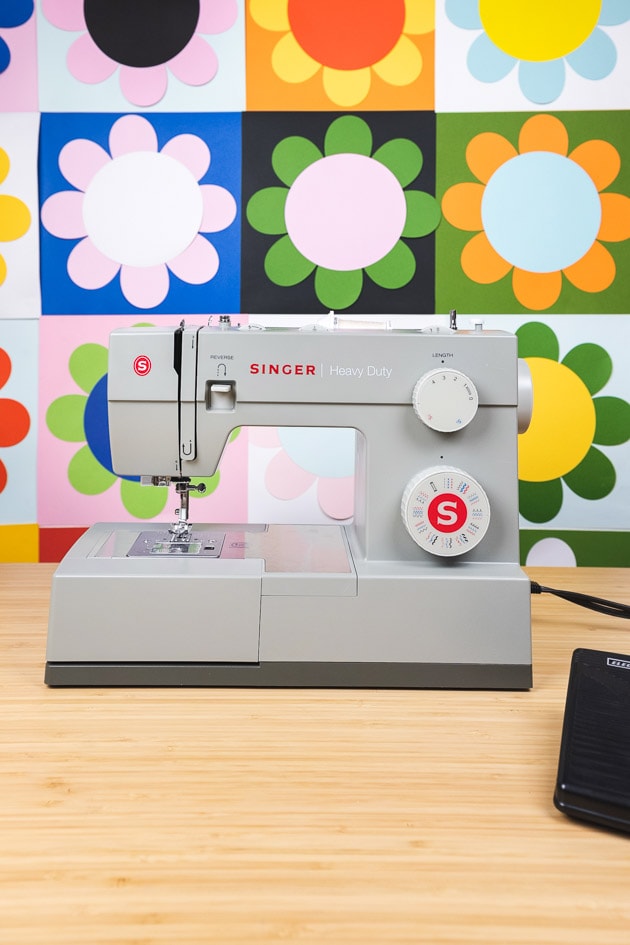 Sewing-Basics-Parts-of-a-Sewing-Machine