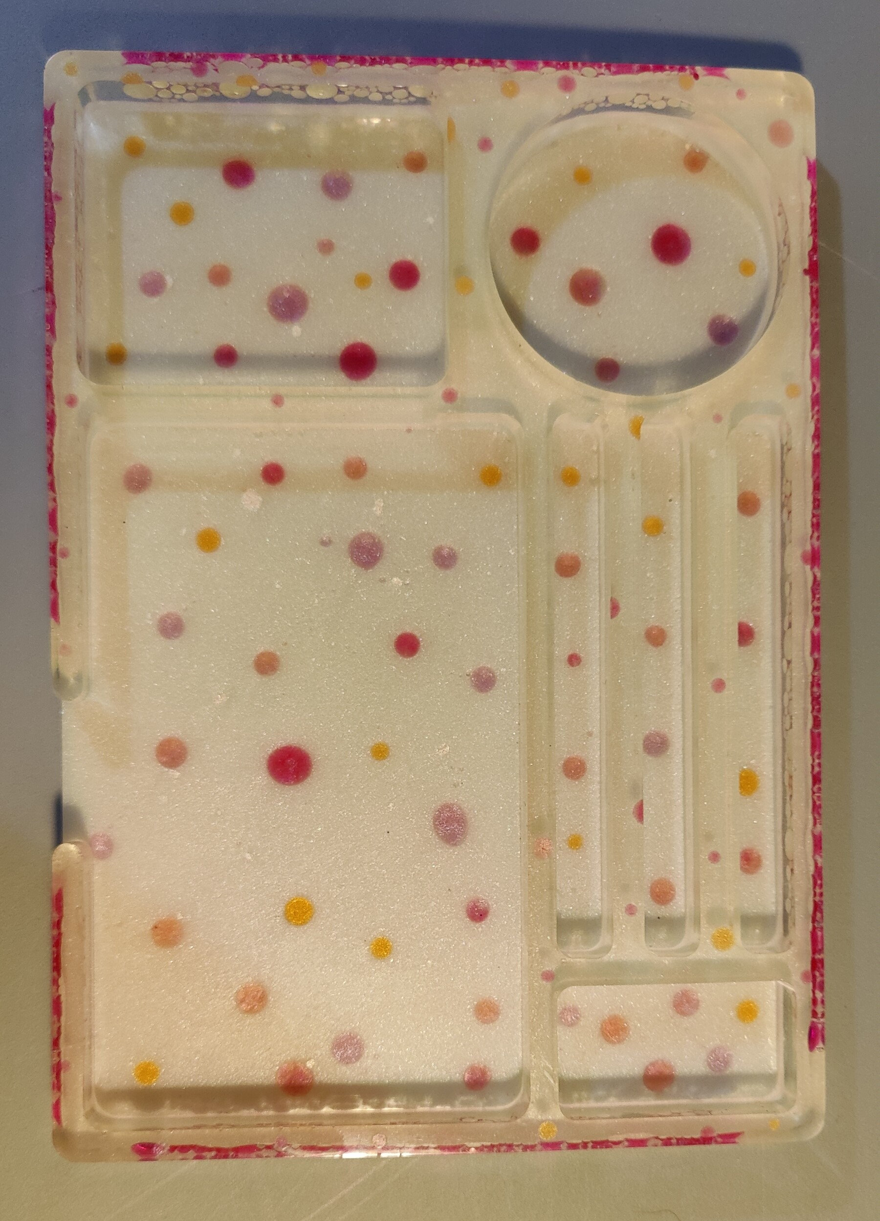 pink dotted white tray