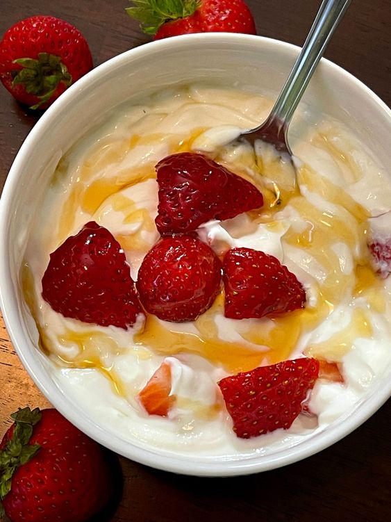 Greek Yogurt with Strawberries and Honey