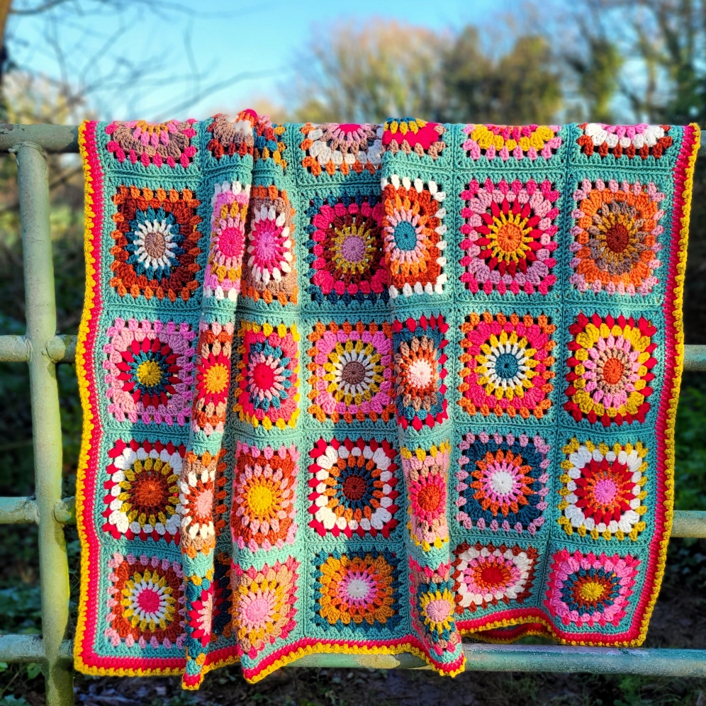 crochet granny square blanket