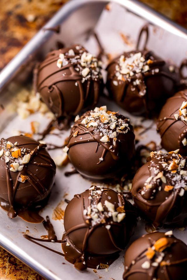 Easy Amaretto Chocolate Truffles