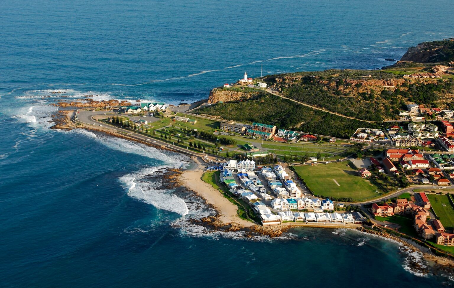 Picture of the coastline of Mossel Bay