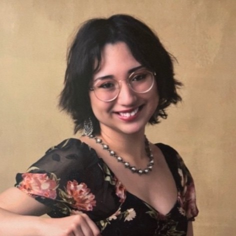 Mia's LinkedIn profile picture