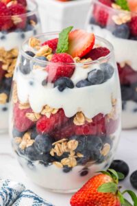 fruit_and_yogurt_parfait