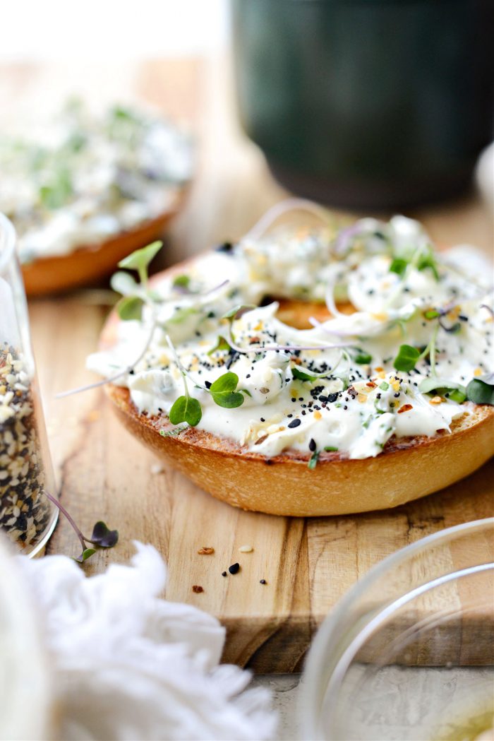 Bagel with cream cheese