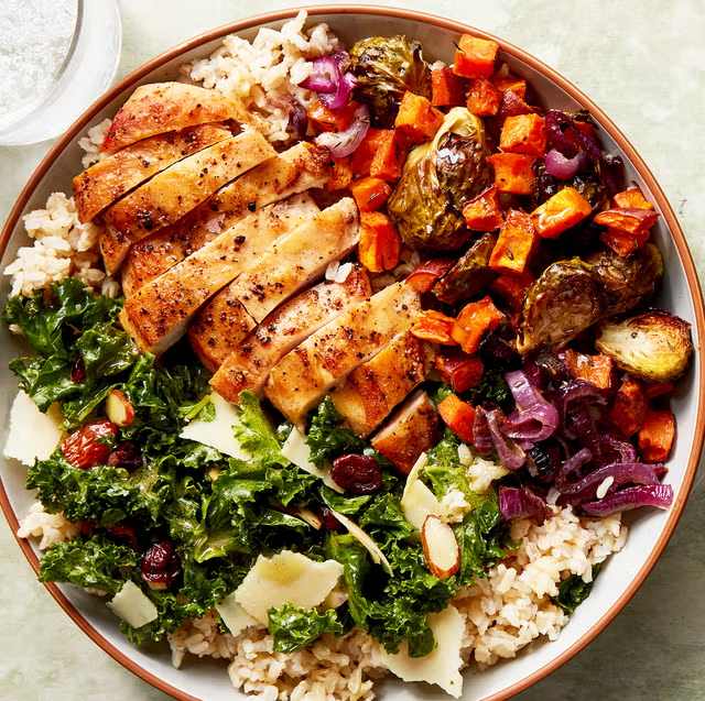 Healthy chicken dish with veggies and rice