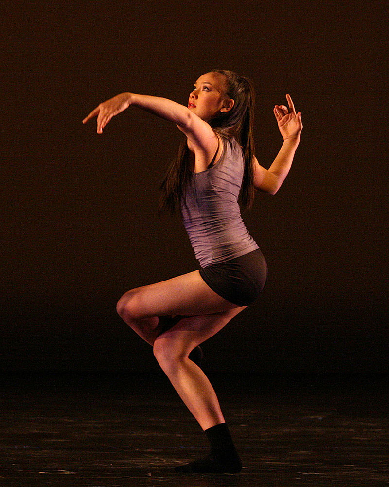 Contemporary dancers in action