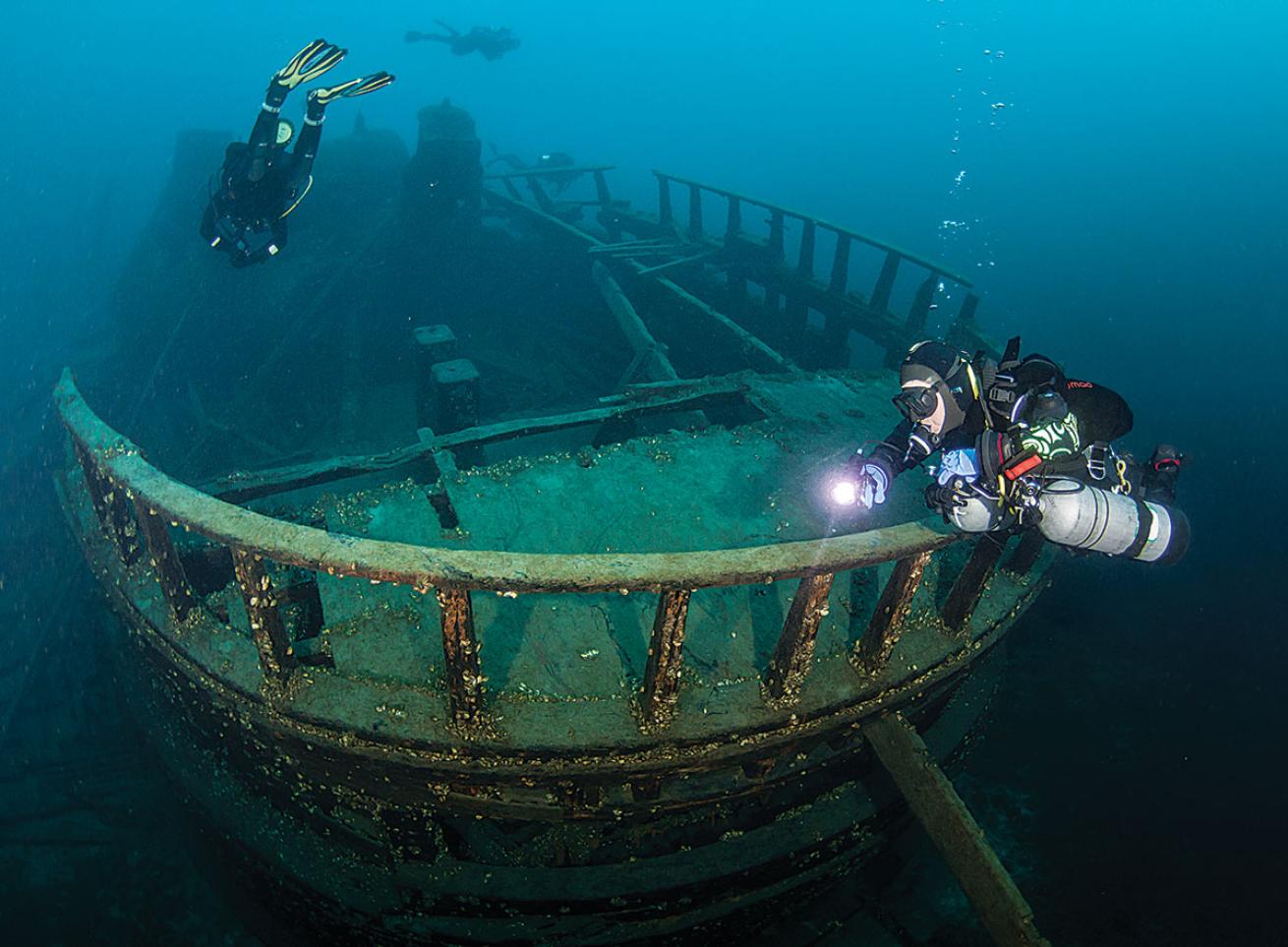 ship diving