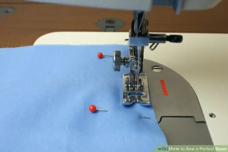 Sewing a seam on a sewing machine