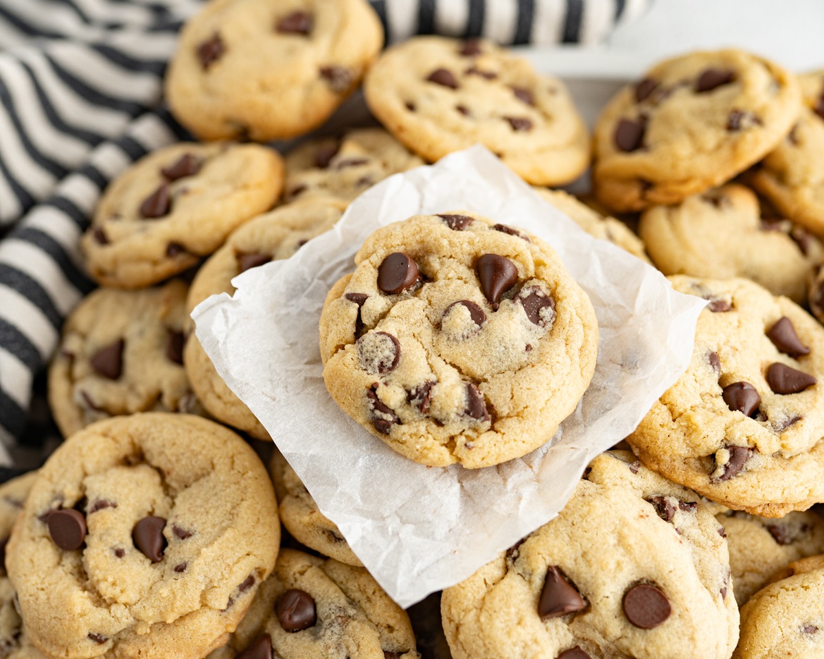 chocolate chip cookies