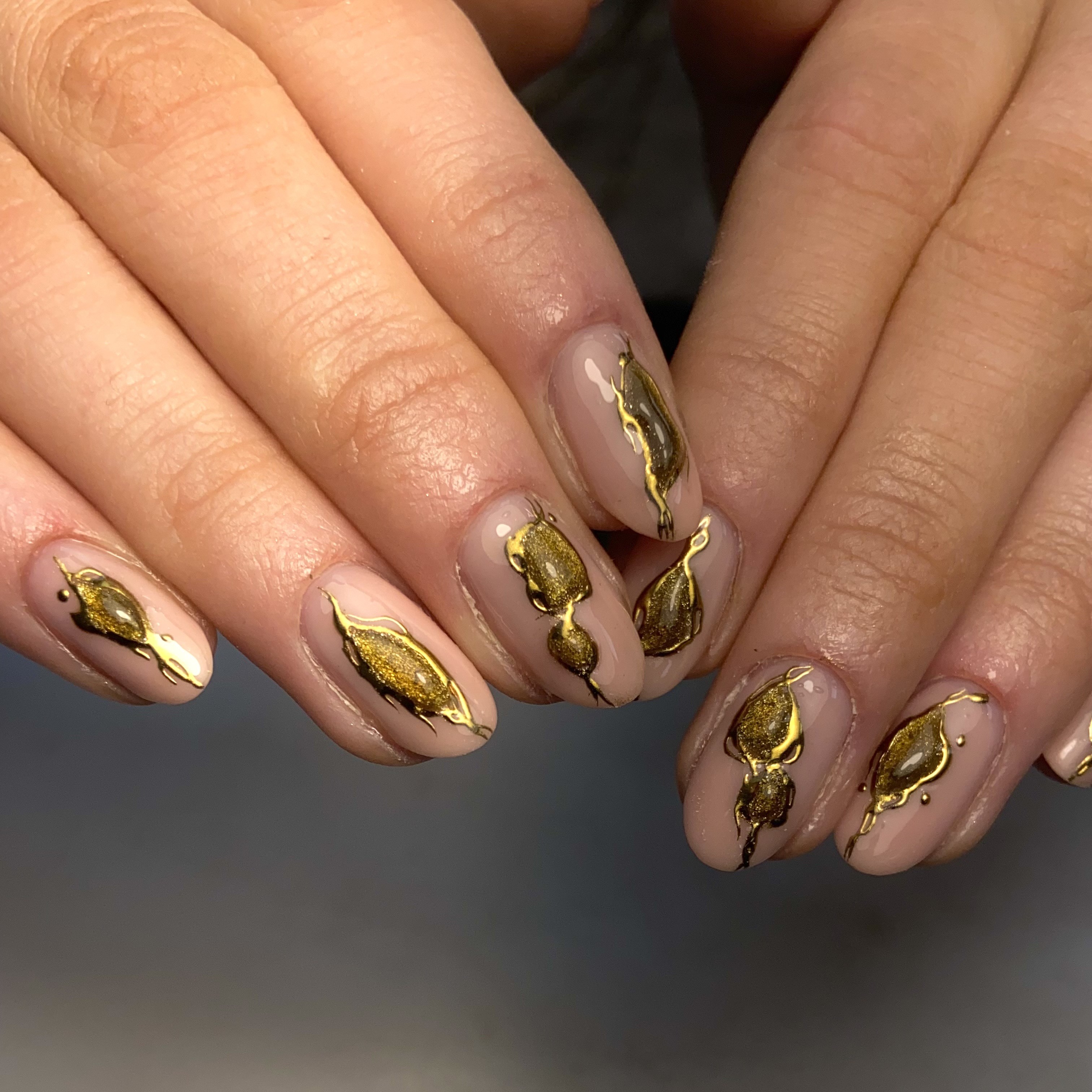 example-nails-top-left